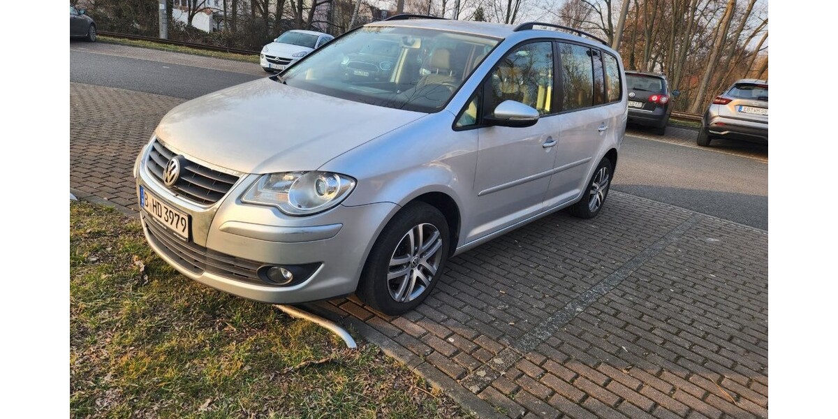 VW Touran 317.000 km 1.999 &euro; Berlin 10178