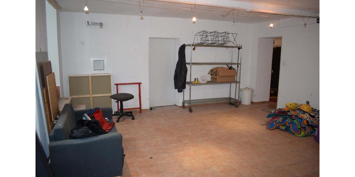 Etagenwohnung Berlin Friedrichshain-Kreuzberg - 6 Zimmer, 98 m&sup2;, 350.000&euro; | Angebot:25753573