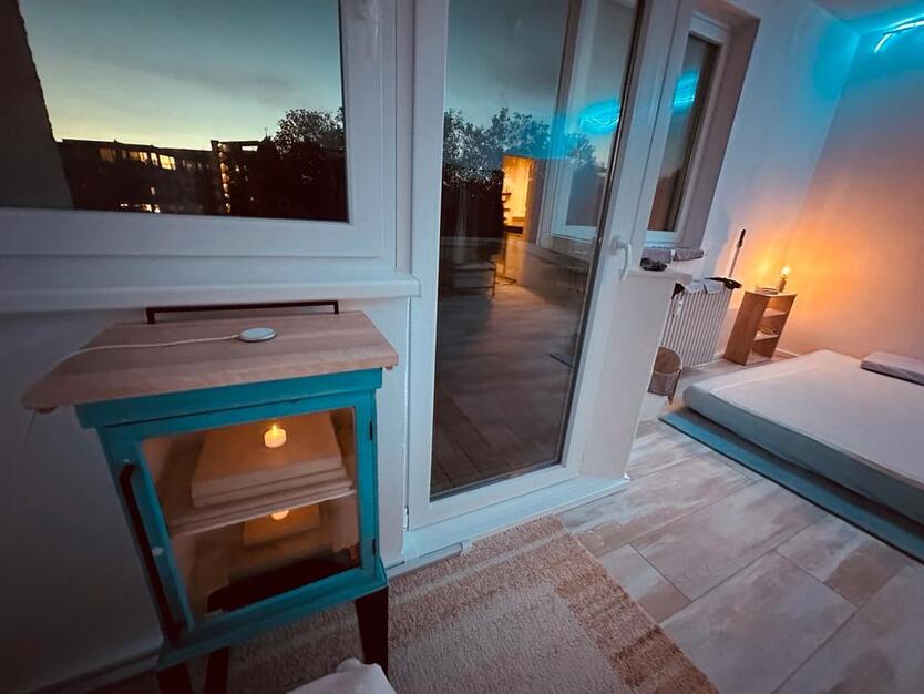 KANALBLICK 37m2 letzte Etage mit Balkon zimmer