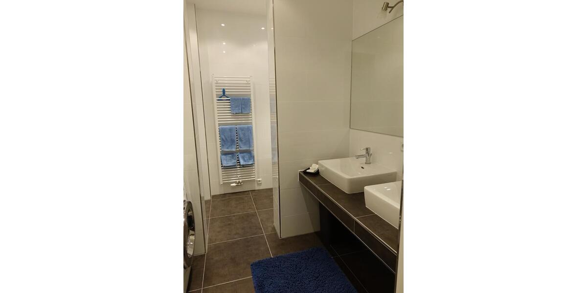 Erdgeschoßwohnung Berlin Mitte - 2.5 Zimmer, 82 m&sup2;, 1.999&euro; | Angebot:26477656