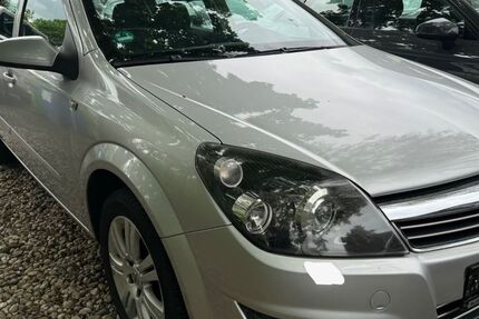 Opel Astra 151.000 km 2.390 &euro; Mahlow 15831