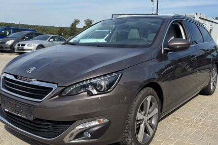 Peugeot 308 84.500 km 9.999 &euro; Wildau 15745