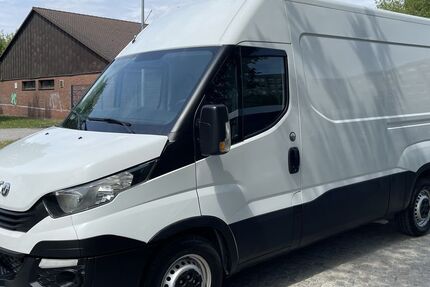 IVECO Andere 242.000 km 9.990 &euro; Berlin 12681