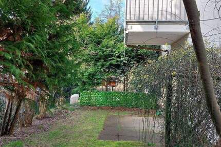 Provisionsfreie 3 Zimmer, Küche, 8 m² Bad, Abstellraum, Terrasse, eingezäunter Garten, Keller, Waschkeller, separate Tiefgarage !