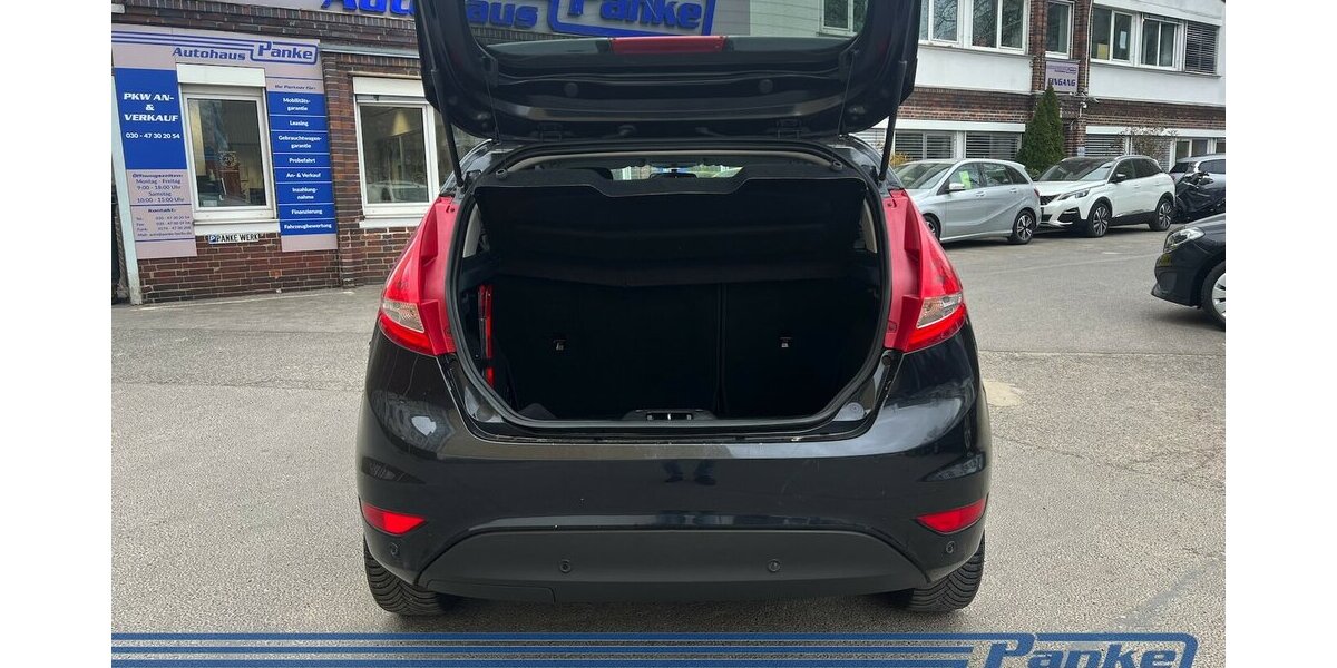 Ford Fiesta Titanium*Keyless*PDC*LED*Tel.*Chrom*GAS* 178.353 km 4.290 &euro; Berlin 13187