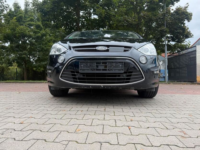 Ford S-Max 183.000 km 8.400 € Berlin 13089