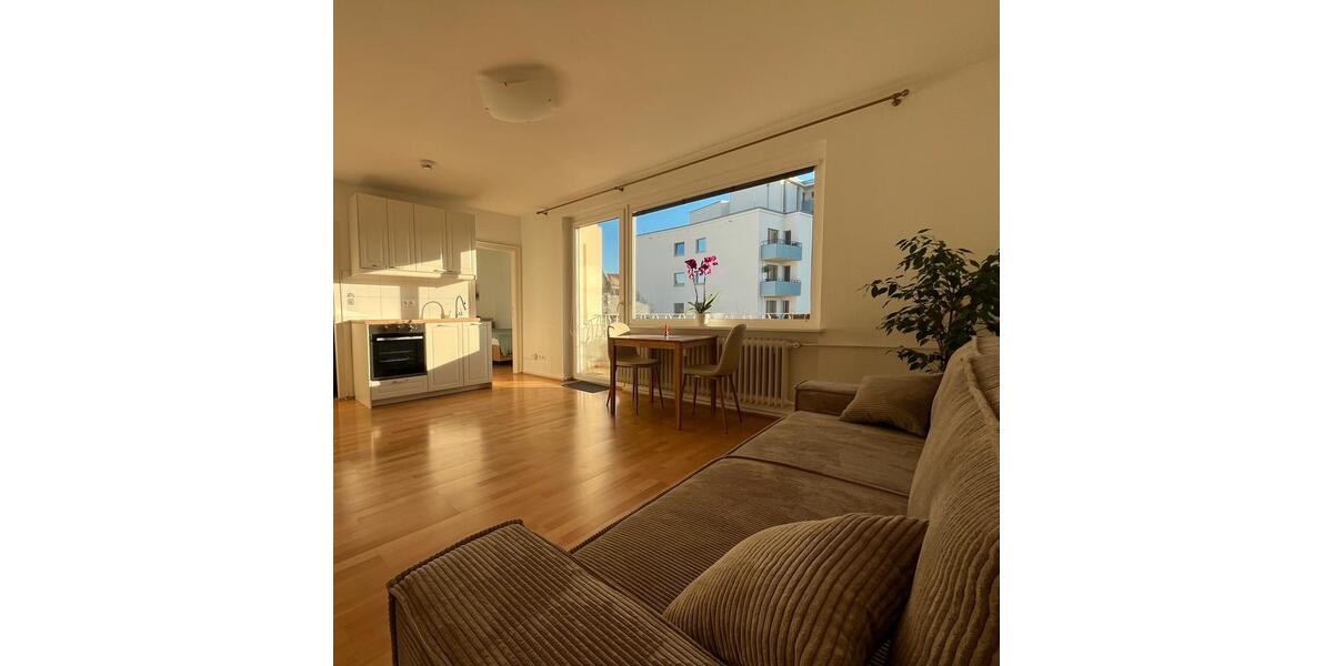 Helle, möbelierte 1,5 Zimmer Wohnung in Wilmersdorf mit Balkon 1 zimmer