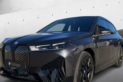 BMW iX 12.900 km 52.500 € Berlin-Siemensstadt 13629