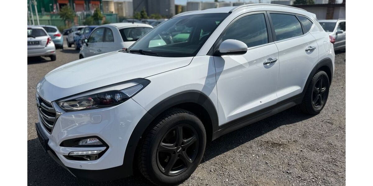 Hyundai TUCSON 150.200 km 13.499 &euro; Berlin 13597