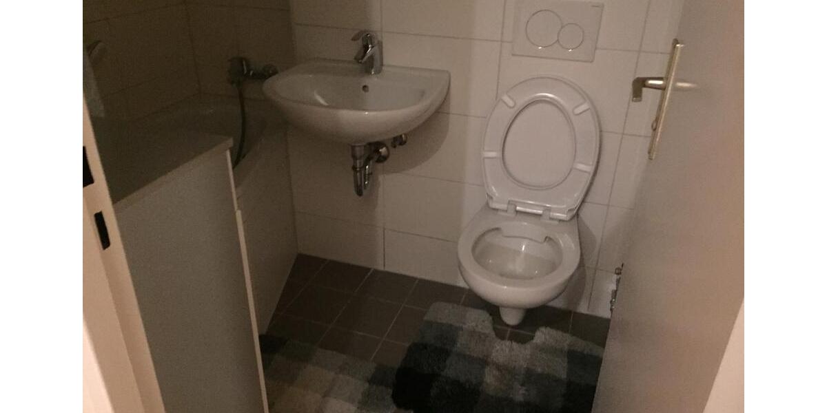 Etagenwohnung Berlin Charlottenburg-Wilmersdorf - 2 Zimmer, 70 m&sup2;, 1.200&euro; | Angebot:26652804