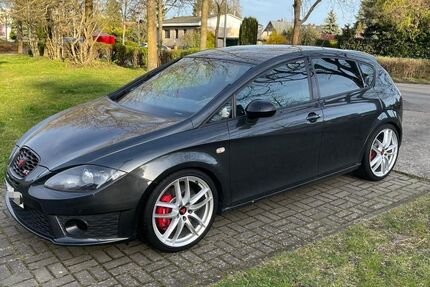 Seat Leon 185.000 km 6.999 &euro; Berlin 12679