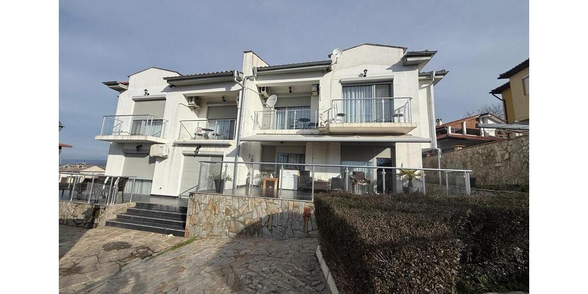 Villa Berlin Charlottenburg-Wilmersdorf - 5 Zimmer, 273 m&sup2;, 490.000&euro; | Angebot:25837691