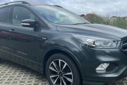 Ford Kuga 141.699 km 9.999 &euro; Mittenwalde 15749