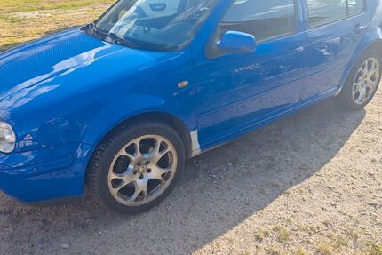 VW Golf 212.000 km 3.500 &euro; Schönwalde-Glien 14621