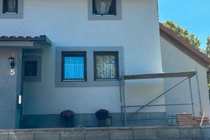 Haus - 8 Zimmer, 110 m&sup2;, 99.999&euro; | Angebot:27002053