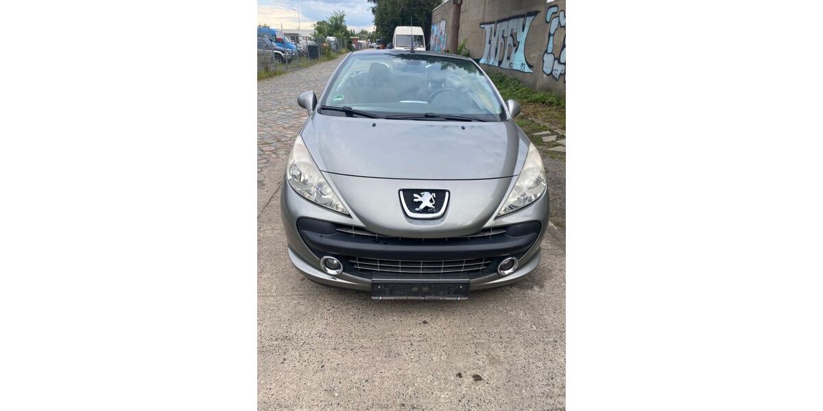 Peugeot 207 114.000 km 3.299 &euro; Berlin 13055