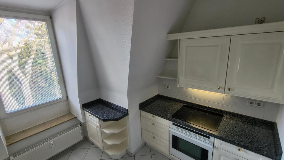 Dachgeschoßwohnung Berlin Steglitz-Zehlendorf - 2 Zimmer, 90 m&sup2;, 1.311&euro; | Angebot:26431019
