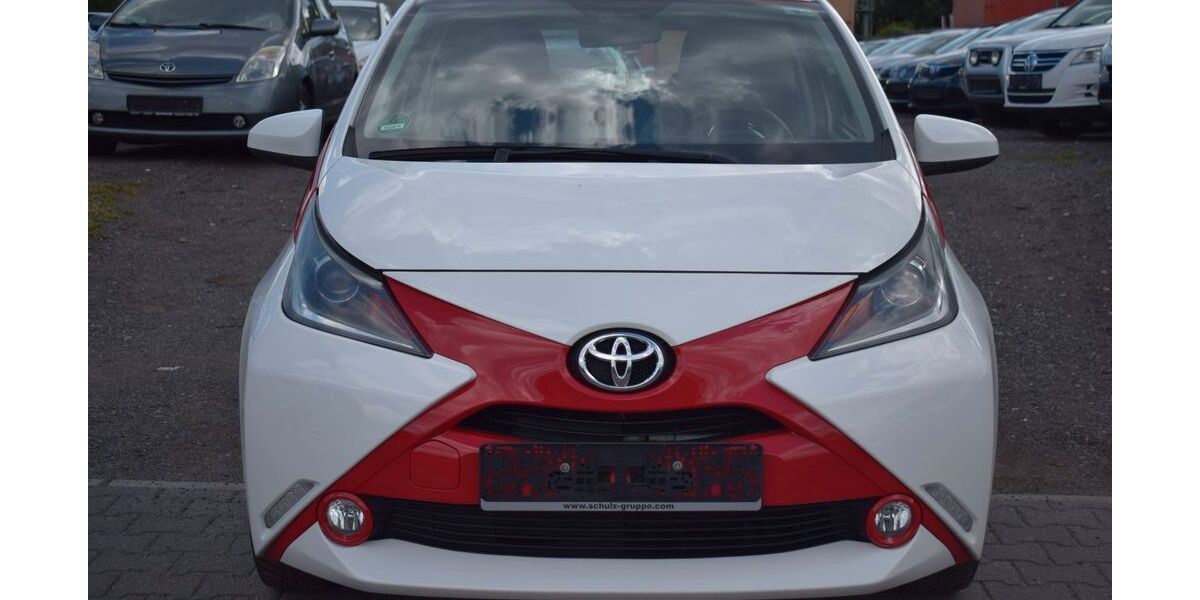 Toyota Aygo (X) 185.000 km 4.999 &euro; Berlin 13597