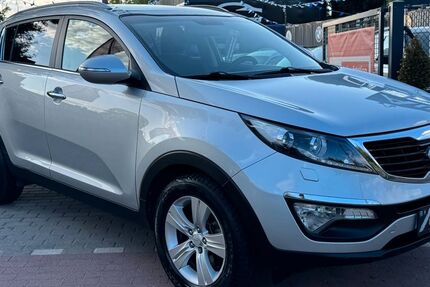 Kia Sportage 120.833 km 8.990 &euro; BERLIN 13127