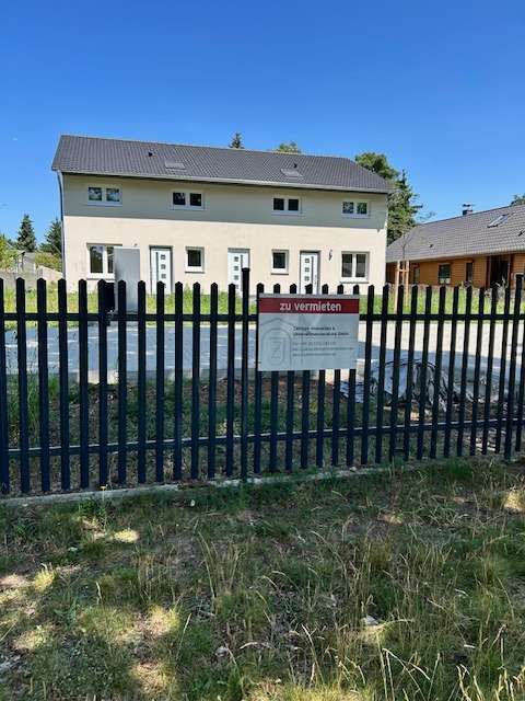Haus zum Mieten in Schulzendorf 1.995 € 116 m²