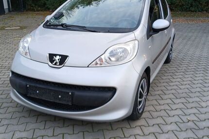 Peugeot 107 126.253 km 3.200 € Berlin 12685