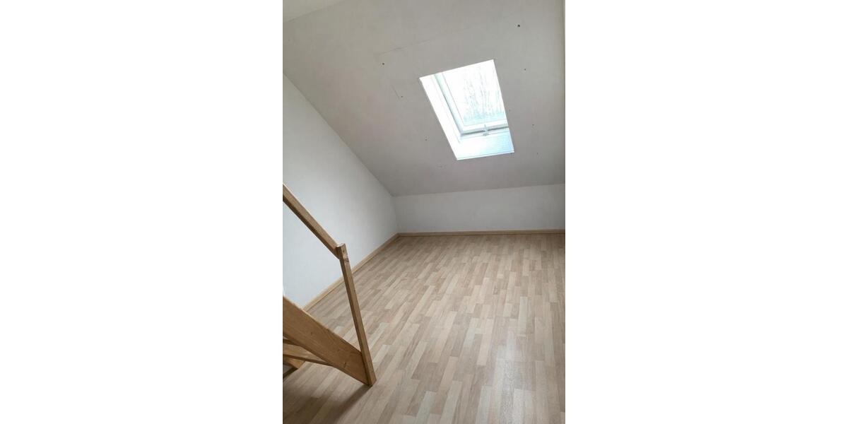Doppelhaushälfte Schönefeld - 5 Zimmer, 120 m&sup2;, 2.250&euro; | Angebot:25231533