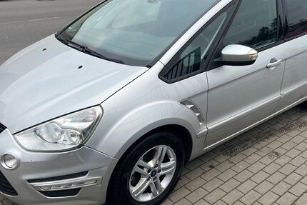 Ford S-Max 309.000 km 4.500 &euro; Berlin 12057