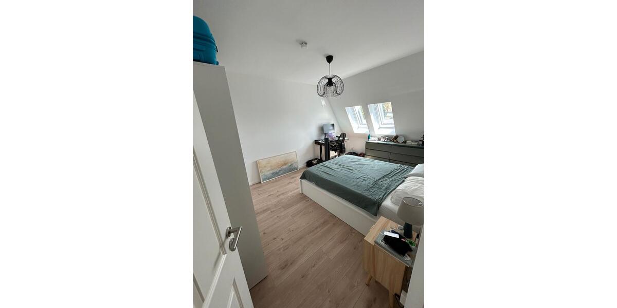 Dachgeschoßwohnung Berlin Treptow-Köpenick - 4 Zimmer, 79 m&sup2;, 1.400&euro; | Angebot:26278833