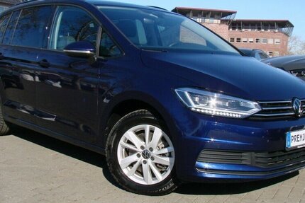 VW Touran 1.5TSI Comfortline 7-Sitzer ACC Standheizun 18.601 km 32.480 € Falkensee 14612
