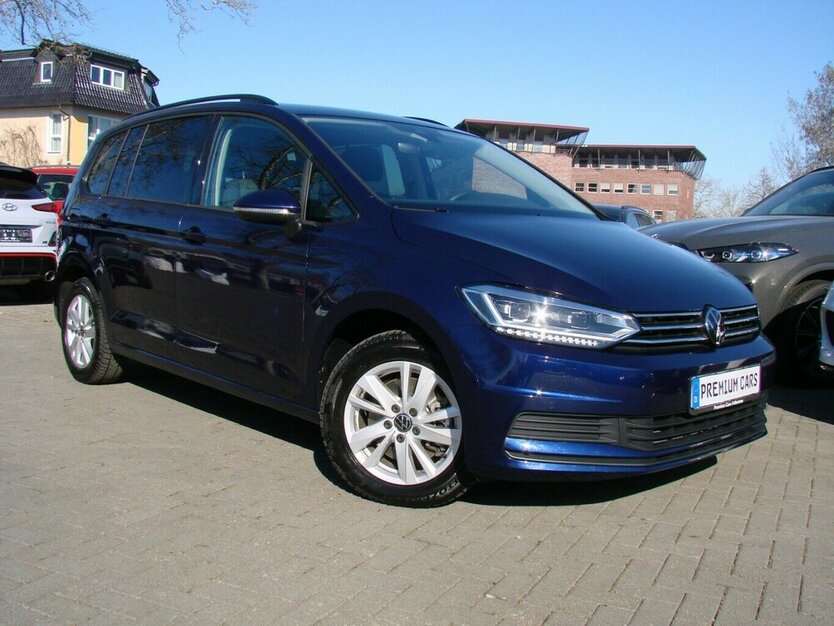 VW Touran 1.5TSI Comfortline 7-Sitzer ACC Standheizun 18.601 km 32.480 € Falkensee 14612