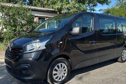 Renault Trafic 299.800 km 10.698 &euro; Berlin 12681