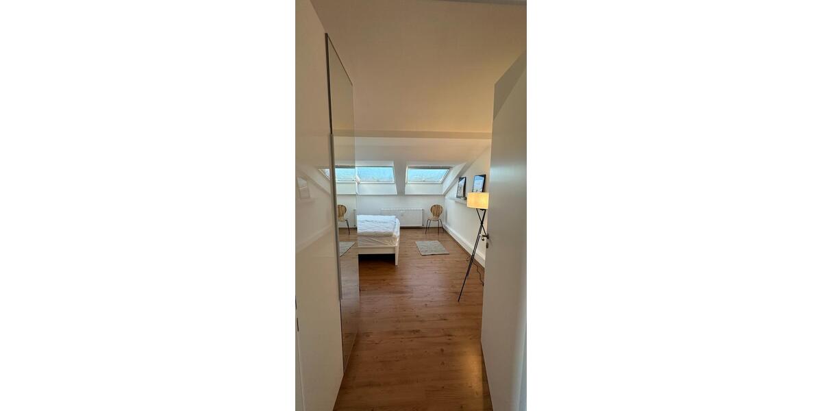 Dachgeschoßwohnung Berlin Treptow-Köpenick - 2 Zimmer, 72 m&sup2;, 1.680&euro; | Angebot:25347571