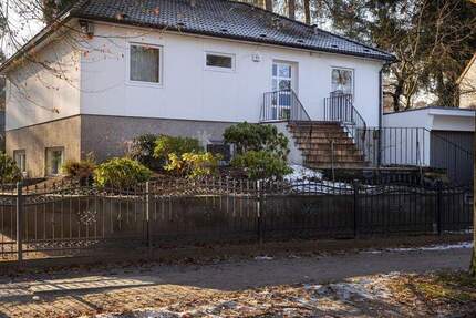 Haus Berlin Frohnau - 4 Zimmer, 165 m&sup2;, 500.000&euro; | Angebot:25700397