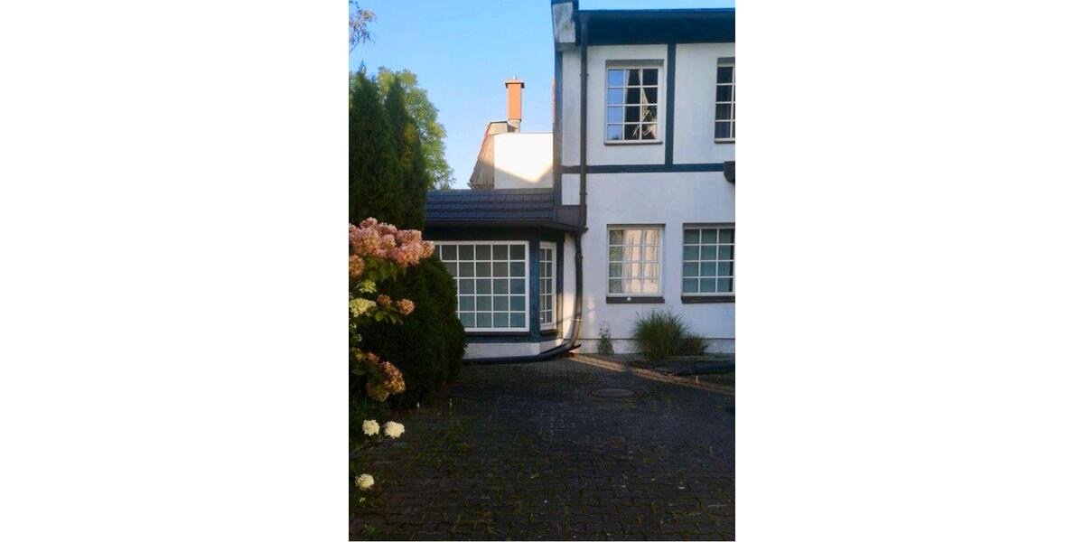 Einfamilienhaus Berlin Marzahn-Hellersdorf - 8 Zimmer, 209 m&sup2;, 3.500&euro; | Angebot:27667159