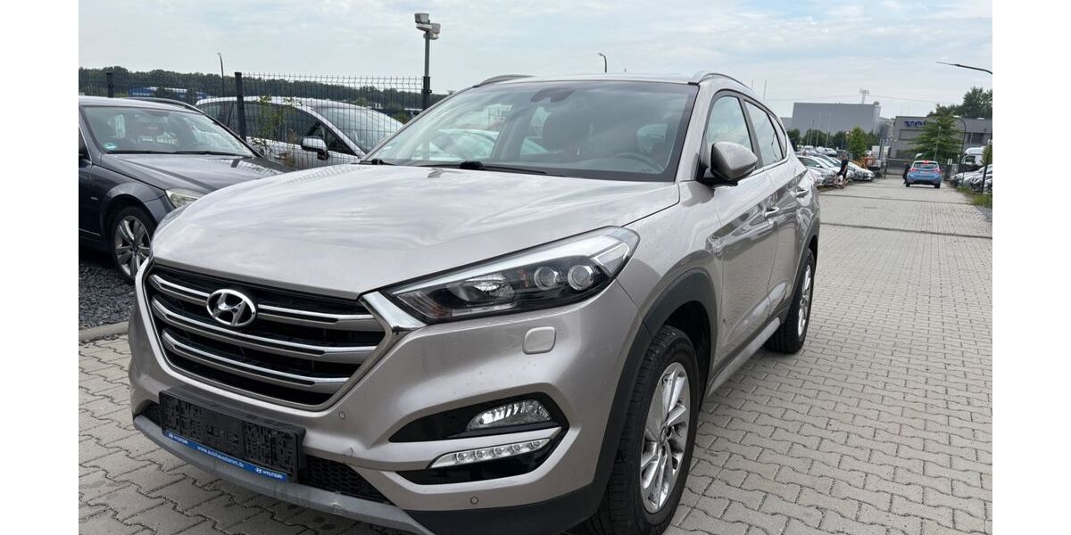 Hyundai TUCSON 240.500 km 10.500 &euro; Wildau 15745