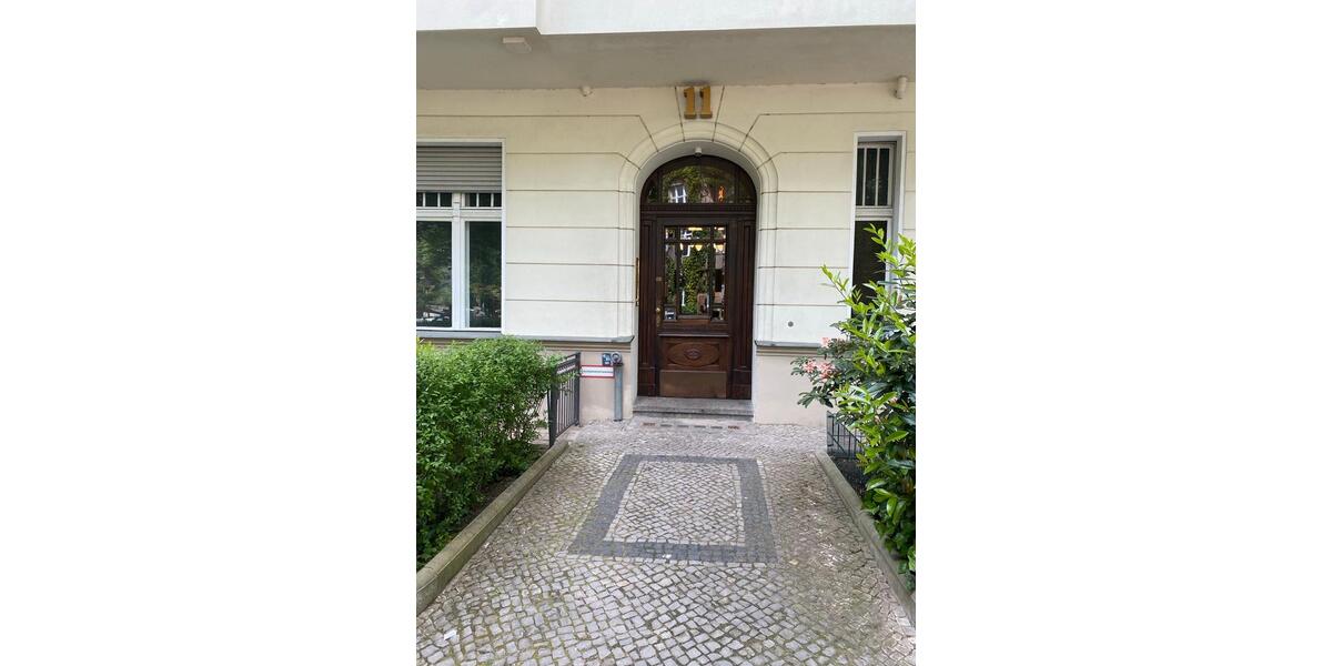 Dachgeschoßwohnung Berlin Steglitz-Zehlendorf - 2 Zimmer, 65 m&sup2;, 1.400&euro; | Angebot:25612063