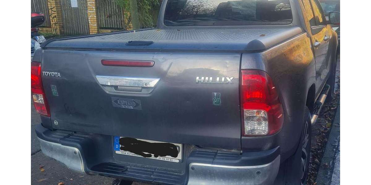 Toyota Hilux 128.092 km 27.000 &euro; Berlin 13059
