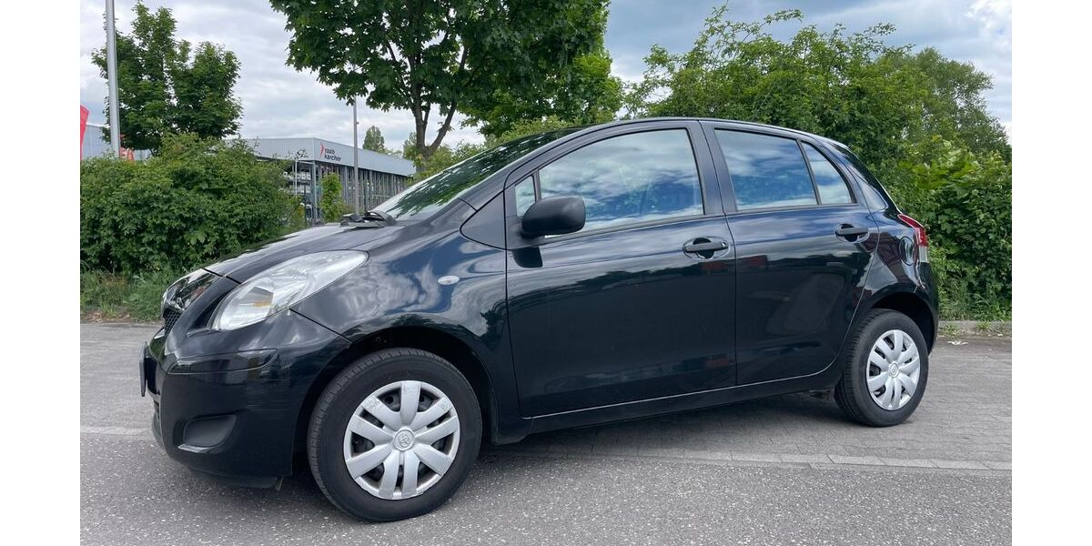 Toyota Yaris 95.900 km 4.000 &euro; Berlin 12555
