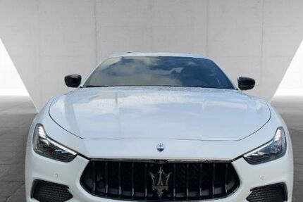 Maserati Ghibli 19.410 km 69.990 € Berlin 10587