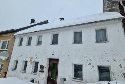 Haus - 6 Zimmer, 150 m&sup2;, 89.000&euro; | Angebot:27096222