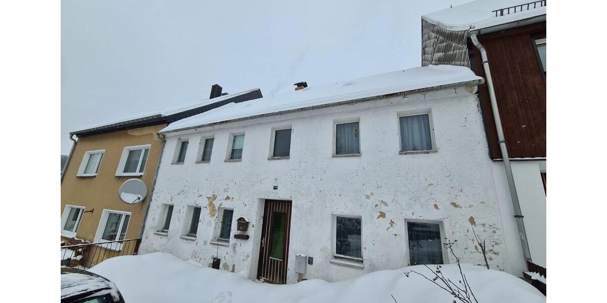 Reihenhaus - 6 Zimmer, 150 m&sup2;, 89.000&euro; | Angebot:27096222