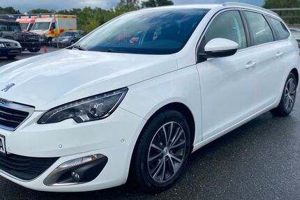 Peugeot 308 211.543 km 4.490 &euro; Schönefeld OT Großziethen 12529