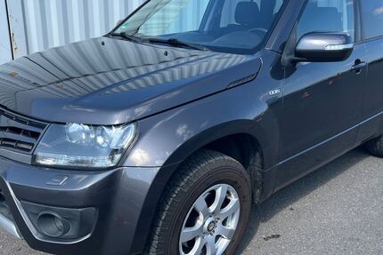Suzuki Grand Vitara 289.000 km 5.900 &euro; Berlin 12057