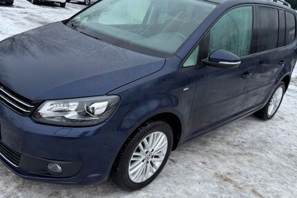 VW Touran 238.700 km 8.450 &euro; Hönow 15366