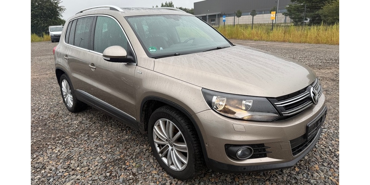 VW Tiguan Sport & Style Panorama BM -T Navi 1.Hand 95.150 km 12.500 &euro; Berlin 10247
