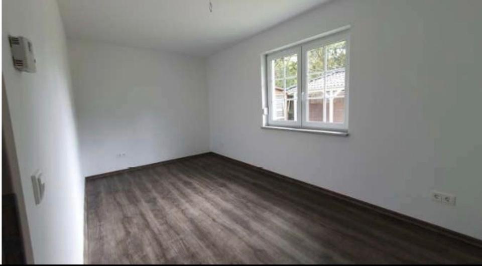 Bungalow Berlin Treptow-Köpenick - 3 Zimmer, 100 m&sup2;, 2.350&euro; | Angebot:26446219