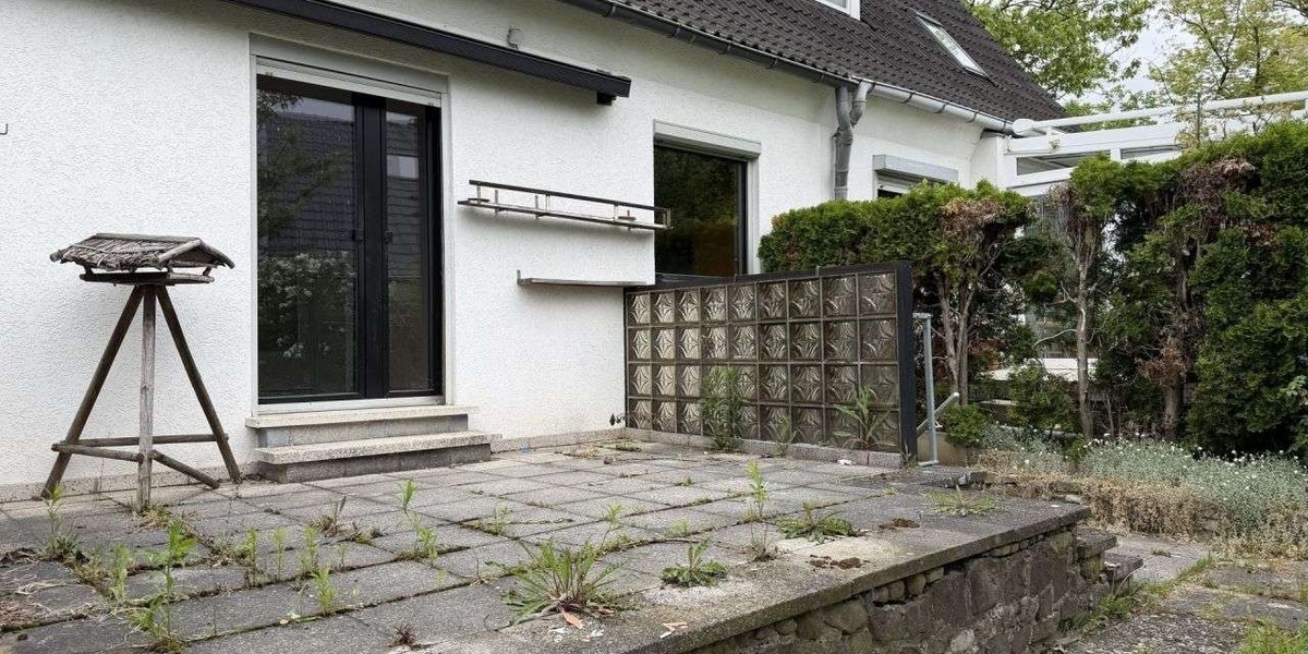 Lankwitz - Renovierungsbedürftige Doppelhaushälfte mit idyllischem Garten - Doppelhaushälfte Berlin Berlin - Steglitz-Zehlendorf - Lankwitz | Angebot:26649308