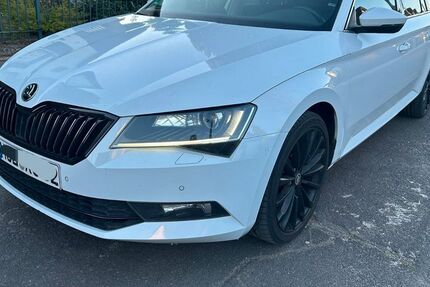 Skoda Superb 232.500 km 8.999 &euro; Hoppegarten 15366