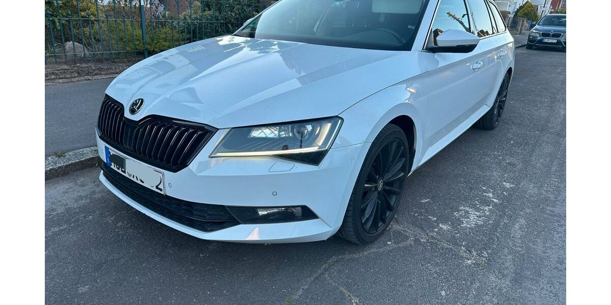 Skoda Superb 232.500 km 8.999 &euro; Hoppegarten 15366