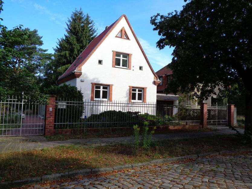 Haus zum Mieten in Eichwalde 1.450 € 100 m²